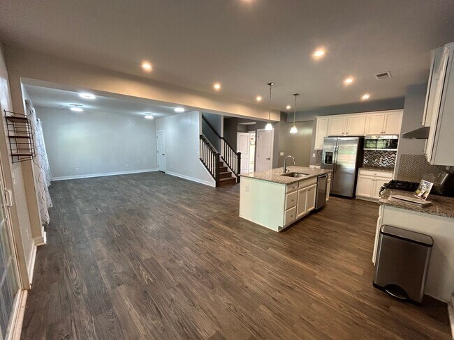 Foto del edificio - Home in Easley  4 Bedroom 2.5 Bath in the Stonehurst Plantation Community !!!