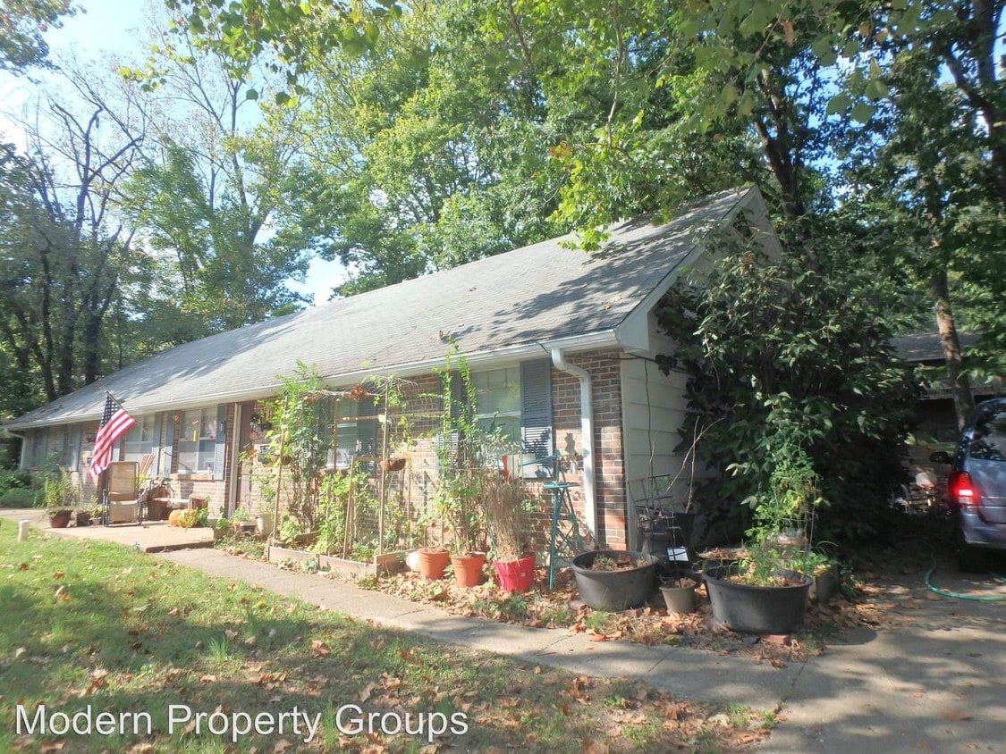 Building Photo - 1613 Radcliffe Dr