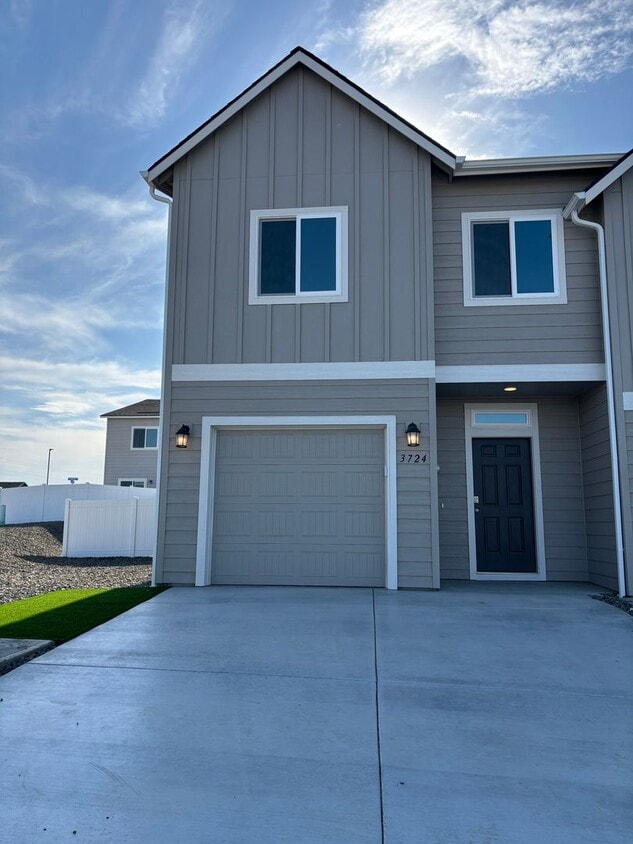 Primary Photo - Brand New Corner Townhome!