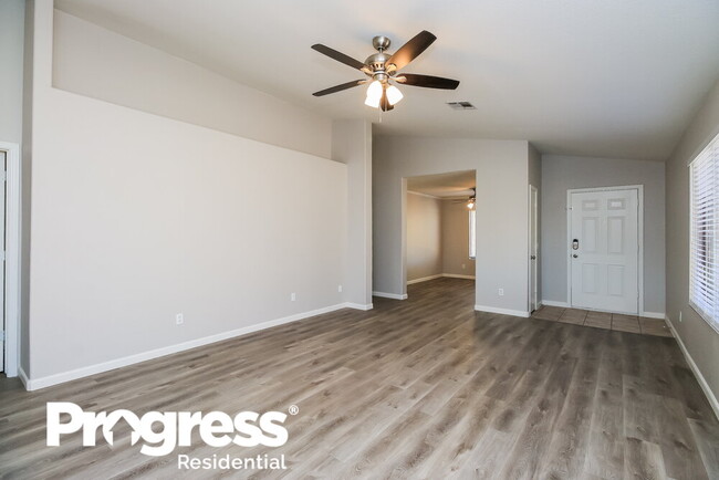 Building Photo - 981 E Mohave Ln