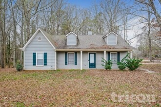 Building Photo - 330 Cowan Rd