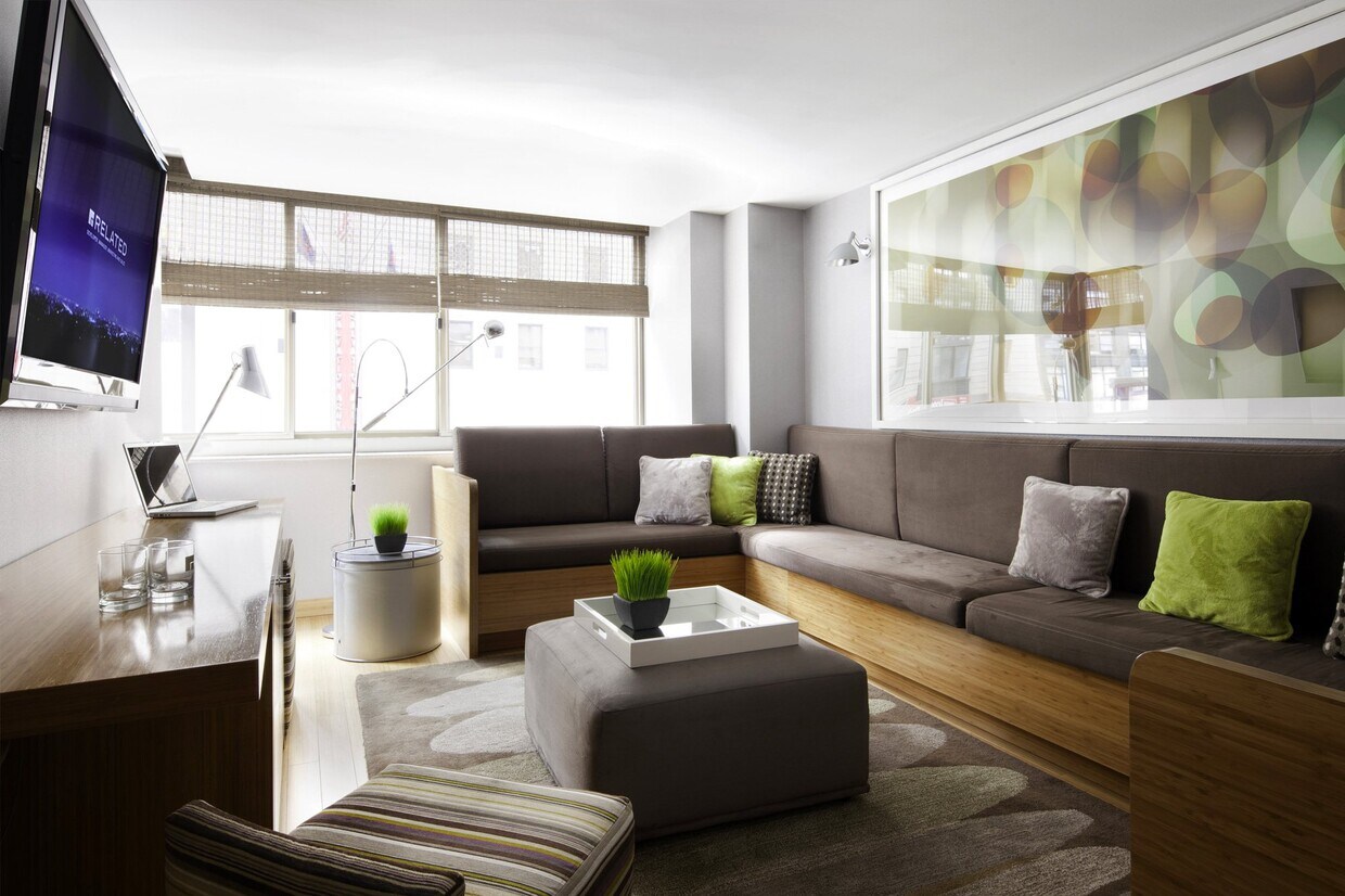 Foto principal - 130 W 15th St