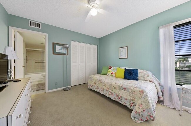 Foto del edificio - 6866 Huntington Ln