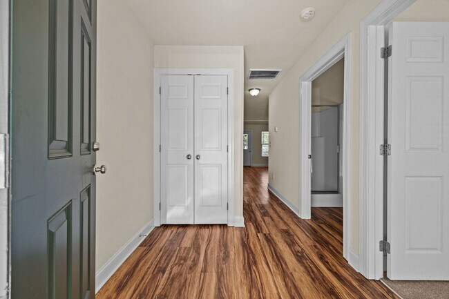 Building Photo - Now offering 2 and 3 bedroom options. See ...