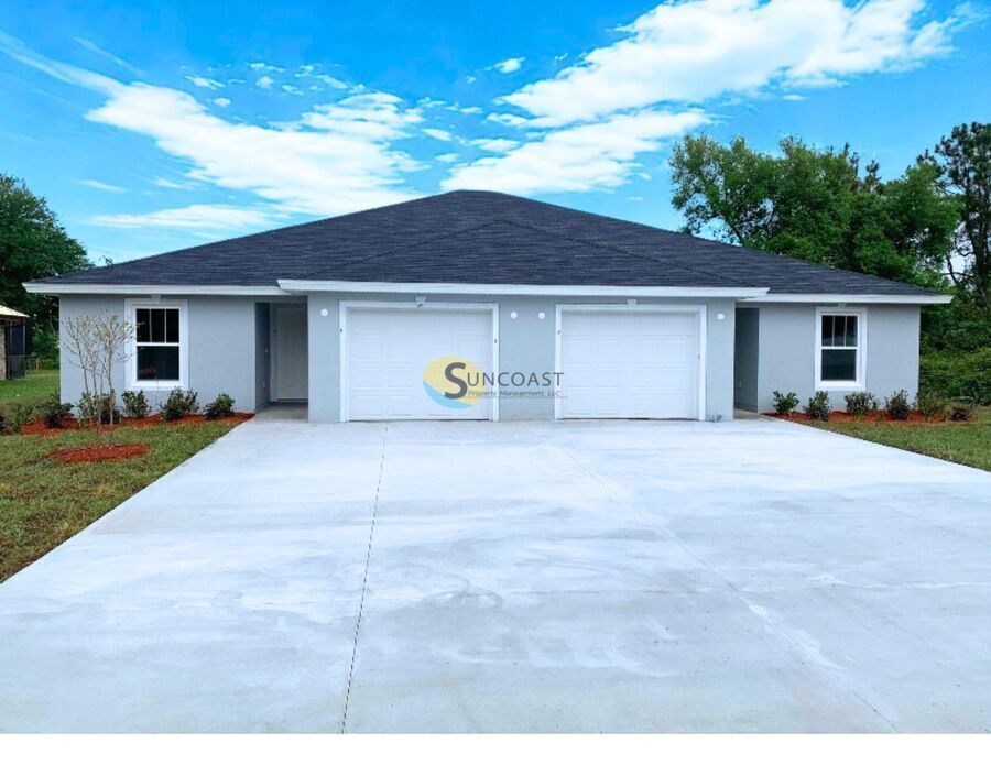 Foto principal - 70 Plainview Dr