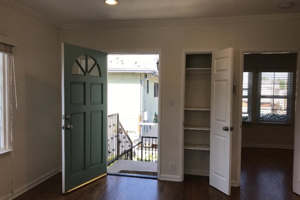 entry - 10878 National Blvd