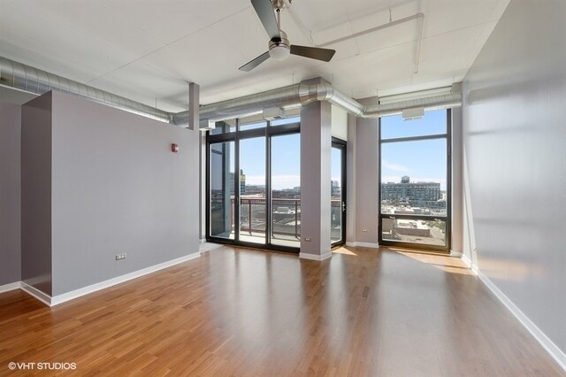 Foto del edificio - 740 W Fulton St