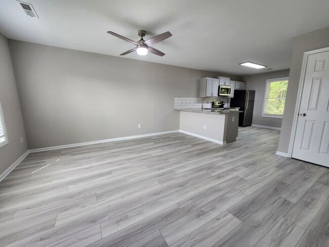 Foto del edificio - Apartment for Rent in Benson, NC