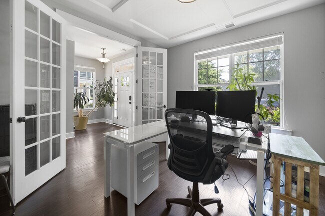 Foto del edificio - 2435 Double Oaks Rd