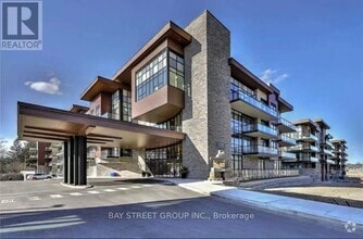 Building Photo - 1575-1575 Lakeshore Rd W