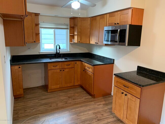 Building Photo - 1007 Rathbun Ave