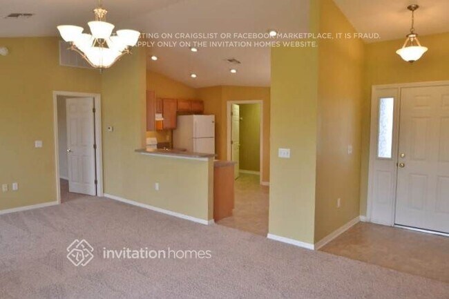 Foto del edificio - 3693 Sandhill Crane Dr
