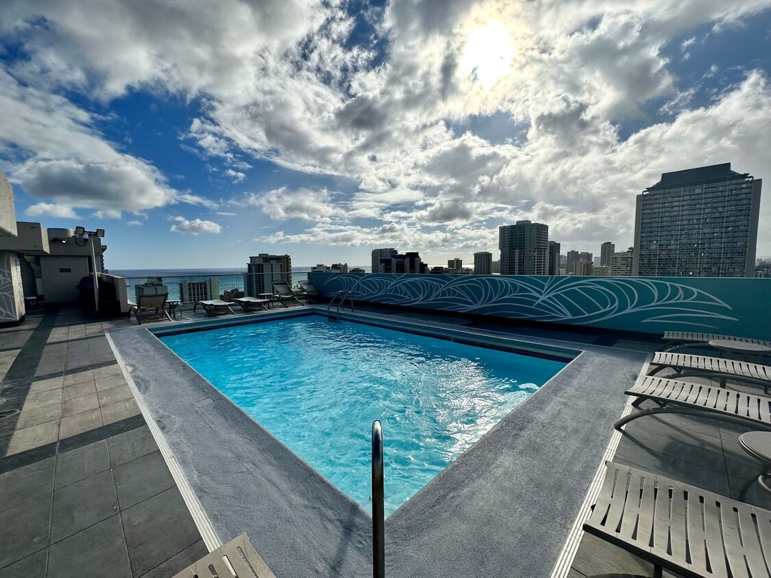 Primary Photo - Modern Remodeled Studio with Ocean & Canal...