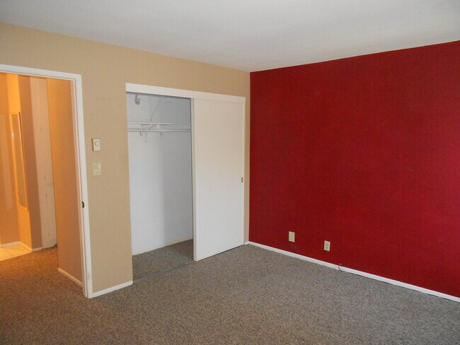 Foto del edificio - 8163 Redlands St