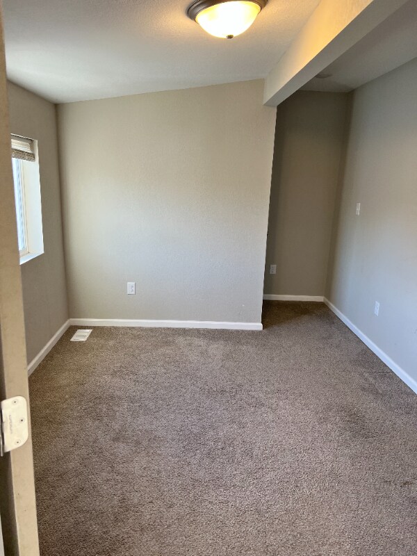 Building Photo - 6037 37th Ave