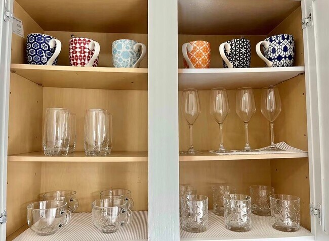 Foto del edificio - 10702 Lamontier Ave