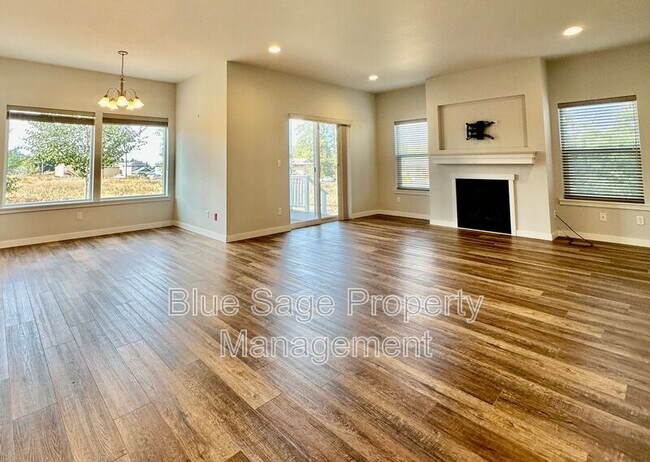 Building Photo - 1416 Rook Dr