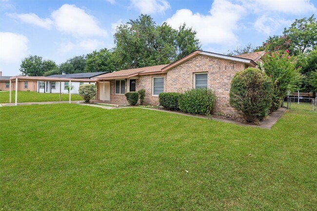 Foto del edificio - 5229 Ira St