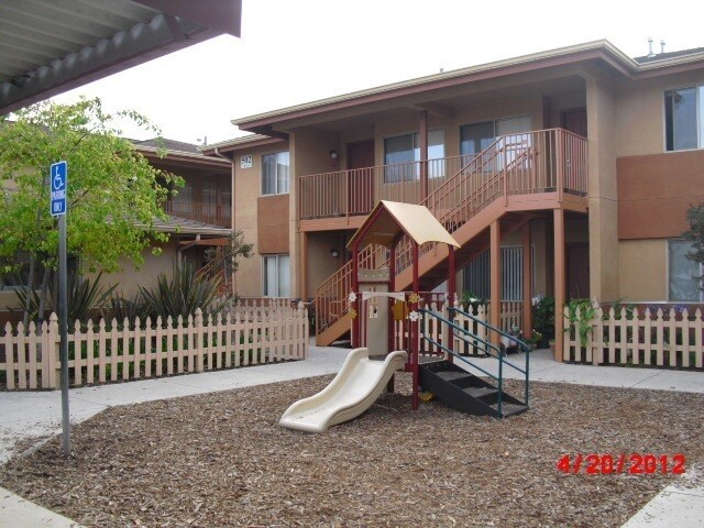 Foto del edificio - Updated Downstairs Apartment in Santa Maria - $250 Gift Card for Move in by 12/31