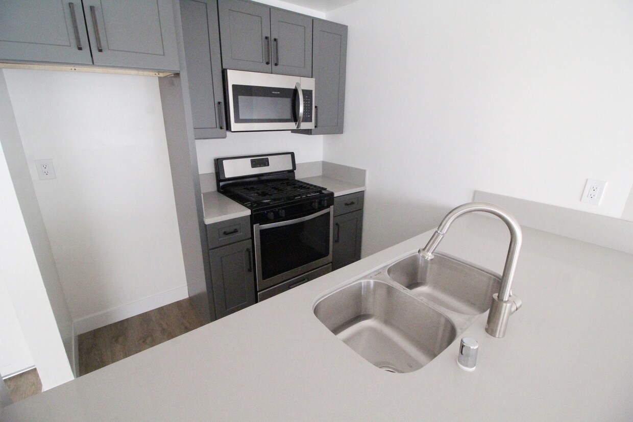 1234 N Edgemont St, Los Angeles, CA 90029 Apartments in Los Angeles