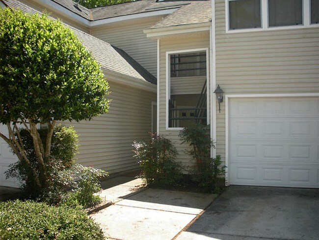 Building Photo - 3315 Golden Trails Dr