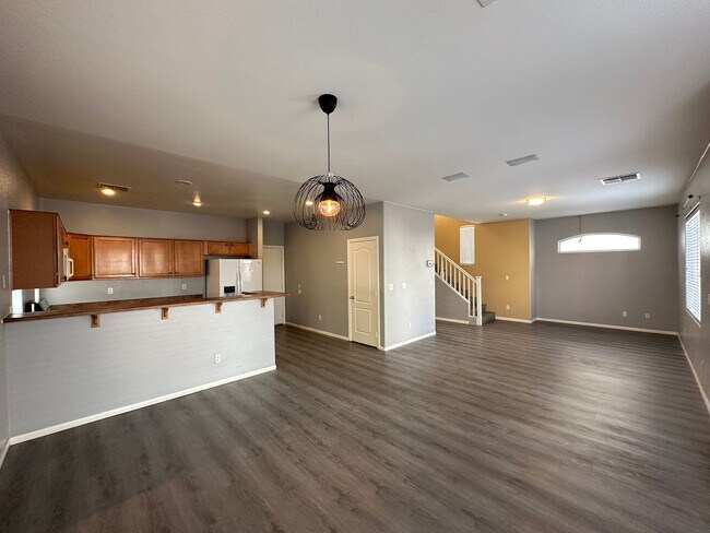 Foto del edificio - Decatur & Blue Diamond