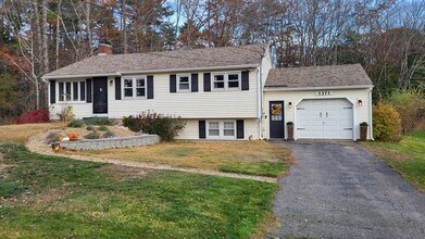 Building Photo - 1371 U.S. Rte 1