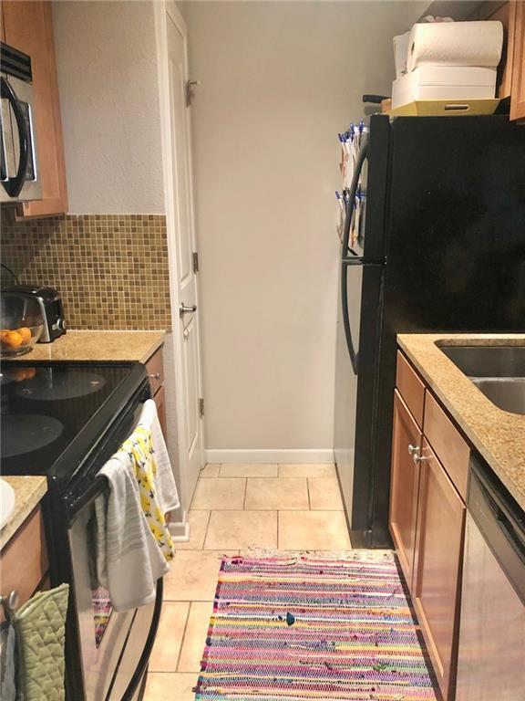 Building Photo - 3204 Menchaca Rd