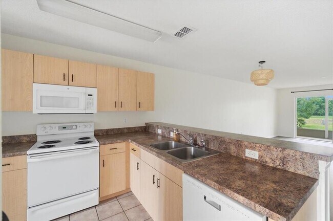 Foto del edificio - 212 Ocean Bluff Dr