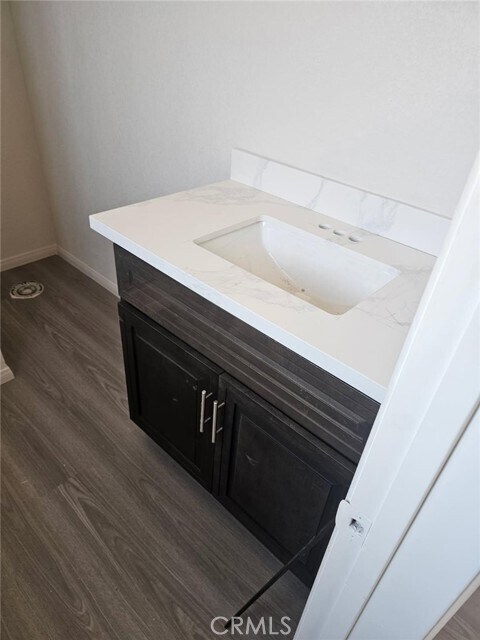 Foto del edificio - 21327 Pinewood St
