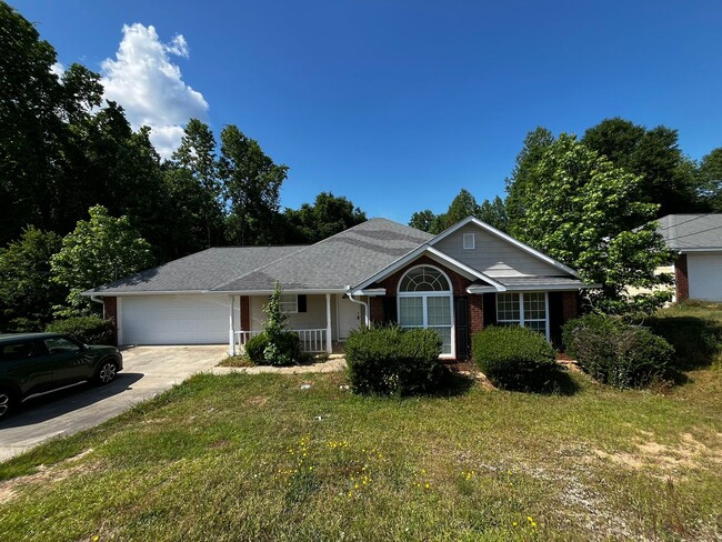 Foto del edificio - Cozy Home in Phenix City