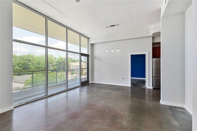 Building Photo - 3400 Malone Dr