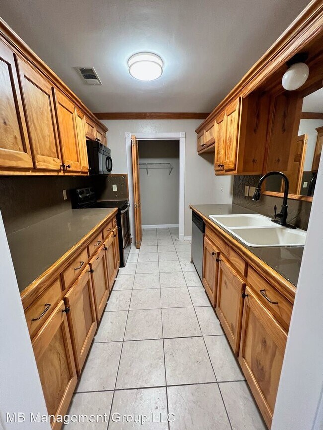 Building Photo - 3 br, 2 bath House - 12437 Coursey Blvd.