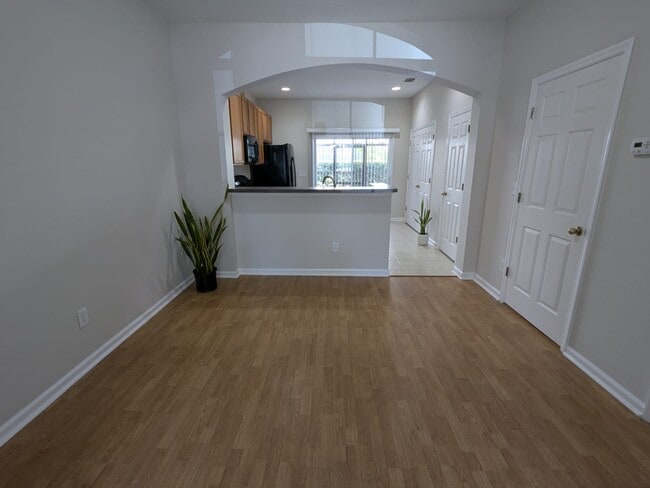 Building Photo - 12996 High Tide Blvd