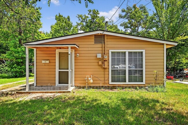 Building Photo - 401 S Contemporary Dr