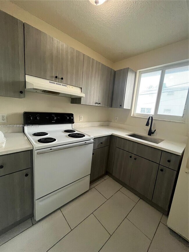 Foto del edificio - 126 SW 21st Ave