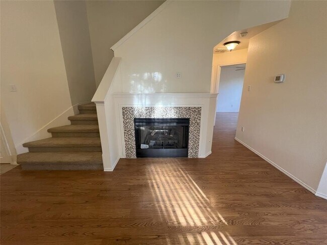 Building Photo - 1220 Ney Cove