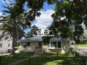 Building Photo - 991 Burns Ave