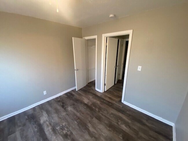 Foto del edificio - 1514-1520 E 3rd St