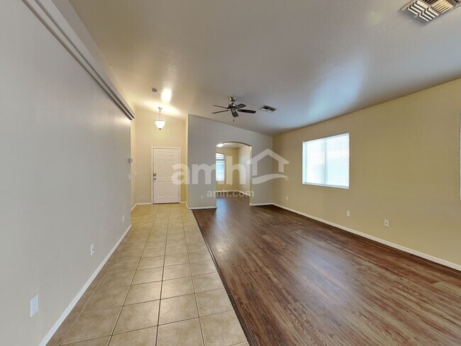 Building Photo - 11234 W Mariposa Drive