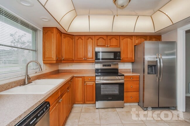 Foto del edificio - 6338 21st St N