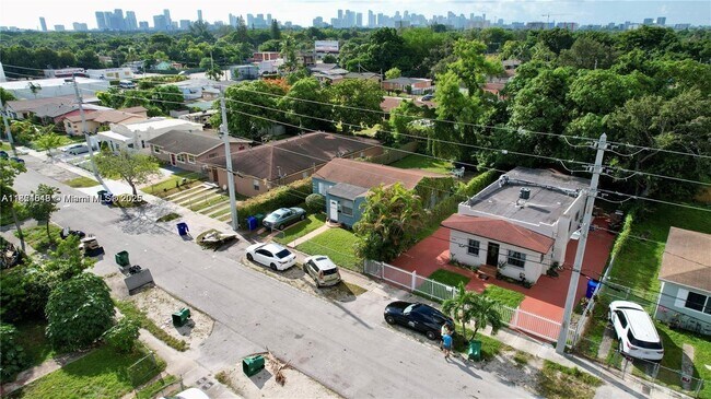 Foto del edificio - 1770 NW 51st Terrace