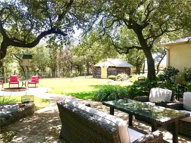 Building Photo - 3209 Crosswind Dr
