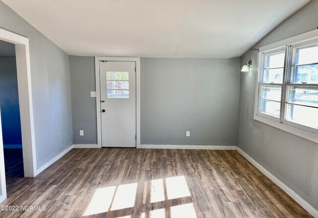 Foto del edificio - 316 Cougar Ln