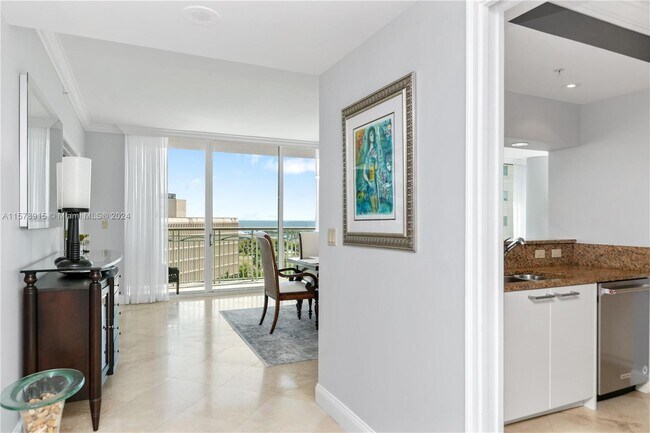 Building Photo - 3350 SW 27th Ave