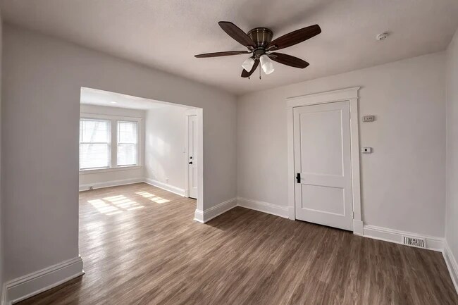 Foto del edificio - 5335 Bancroft Ave