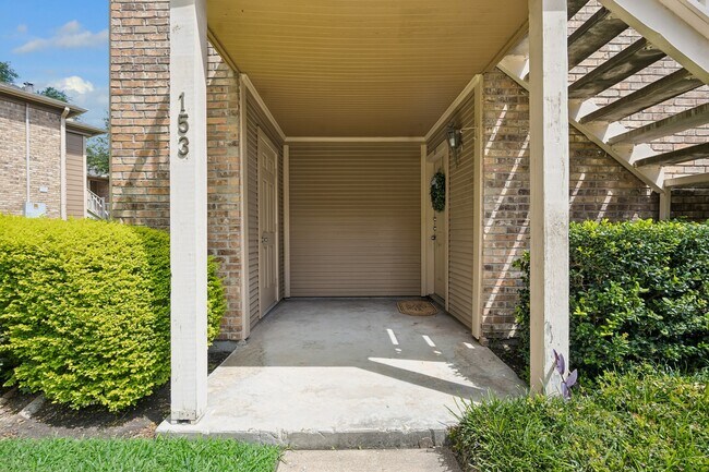 Foto del edificio - 1311 Antoine Dr
