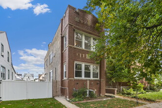 Building Photo - 4704 W Patterson Ave