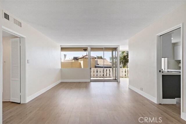 Building Photo - 103 N Ravenna Dr