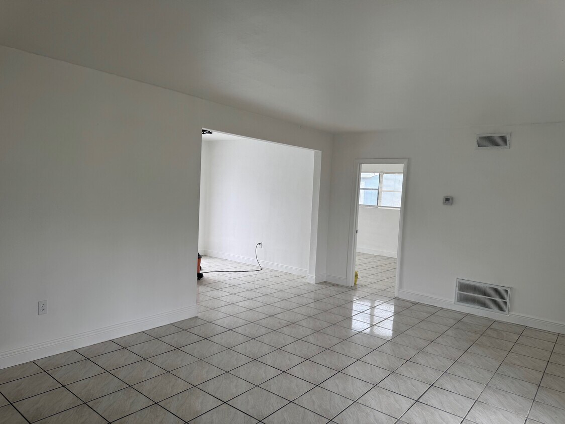 Foto principal - 2734 SW 66th Terrace